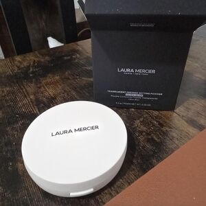 Laura Mercier Translucent Setting Powder
